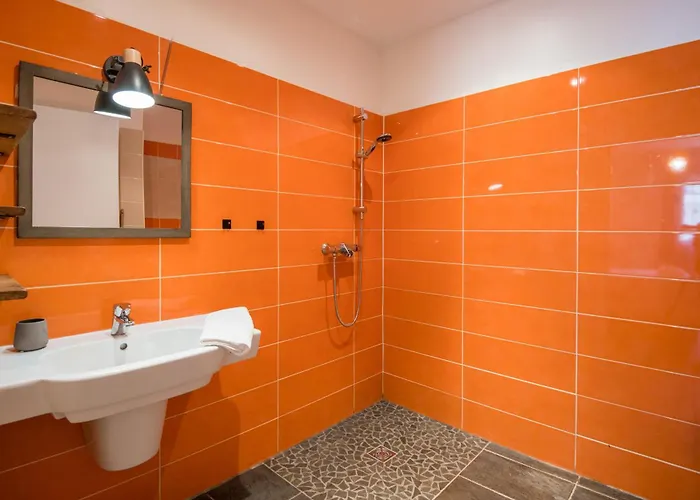 L'air Du Tarn Fibre Jardin Parking